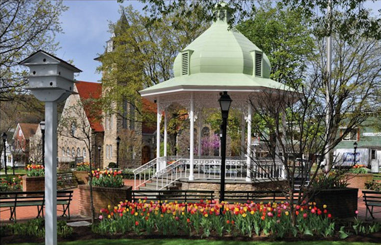 Oversized Spring Postcard